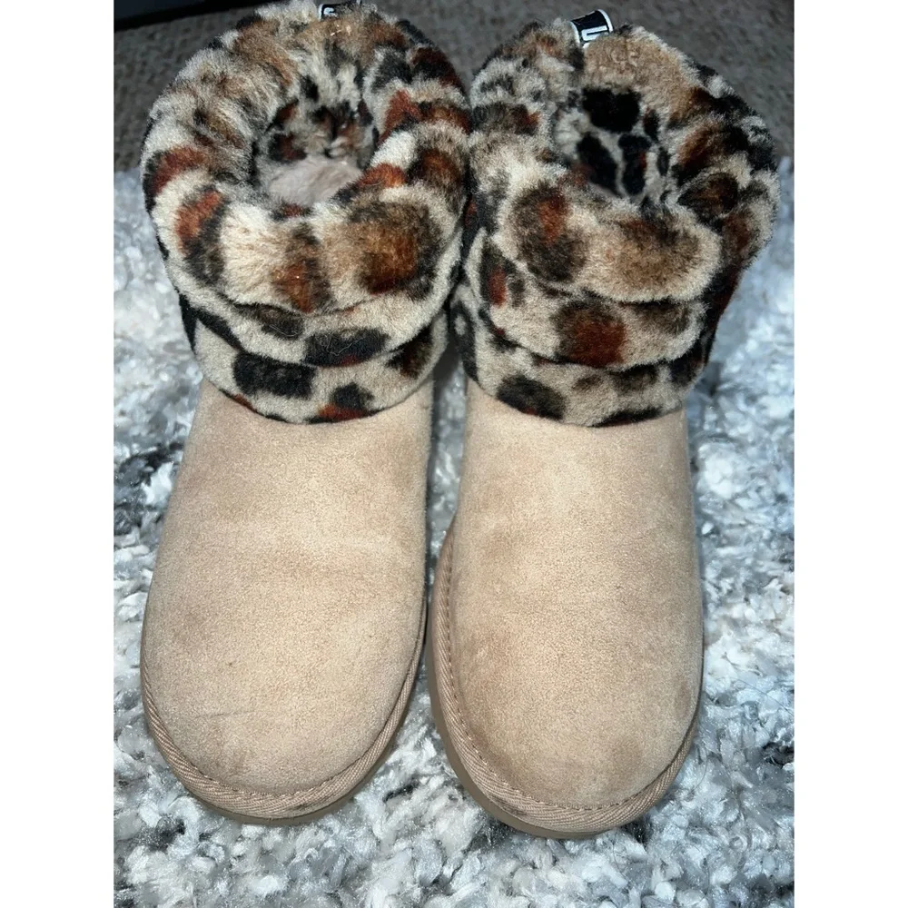 UGG Womens Fluff Mini Quilted Leopard Boots size 6M - Picture 1 of 6